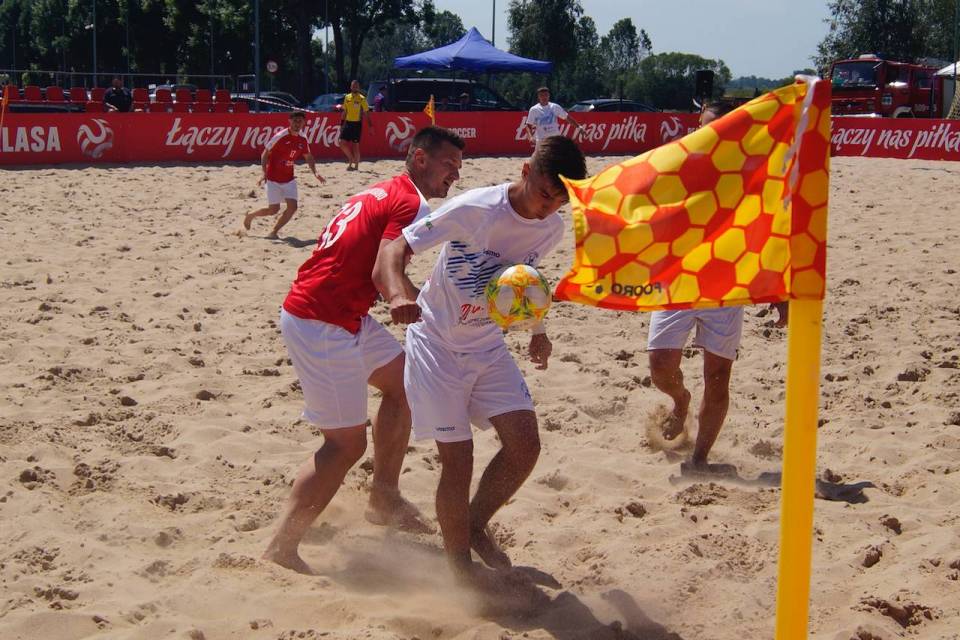 Pierwszy turniej Ekstraklasy Beach Soccera za nami. Jak wygląda tabela po meczach w Poddębicach?