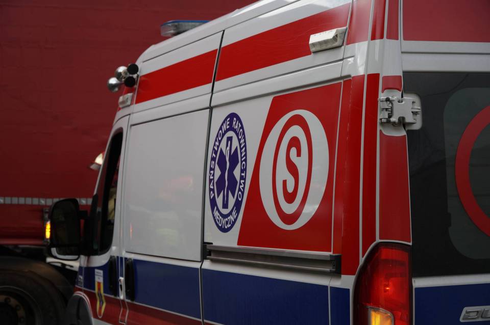Tragedia podczas prac leśnych. Nie żyje 39-letni mężczyzna, zginął na miejscu